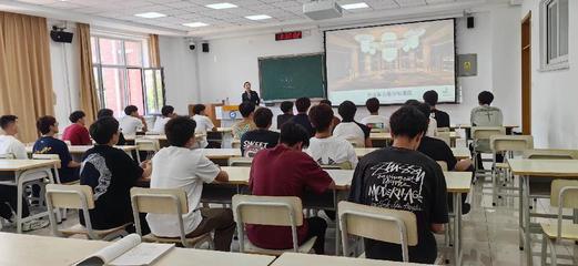 大連職業(yè)技術(shù)學(xué)院禮儀服務(wù) 打造職業(yè)素養(yǎng)與文化自信的實(shí)踐平臺